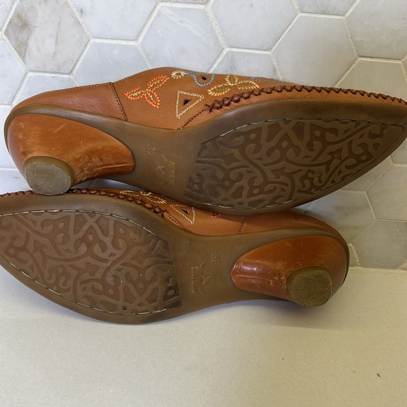 PIKOLINOS Brown Embroidered Mules - Picture 5 of 10